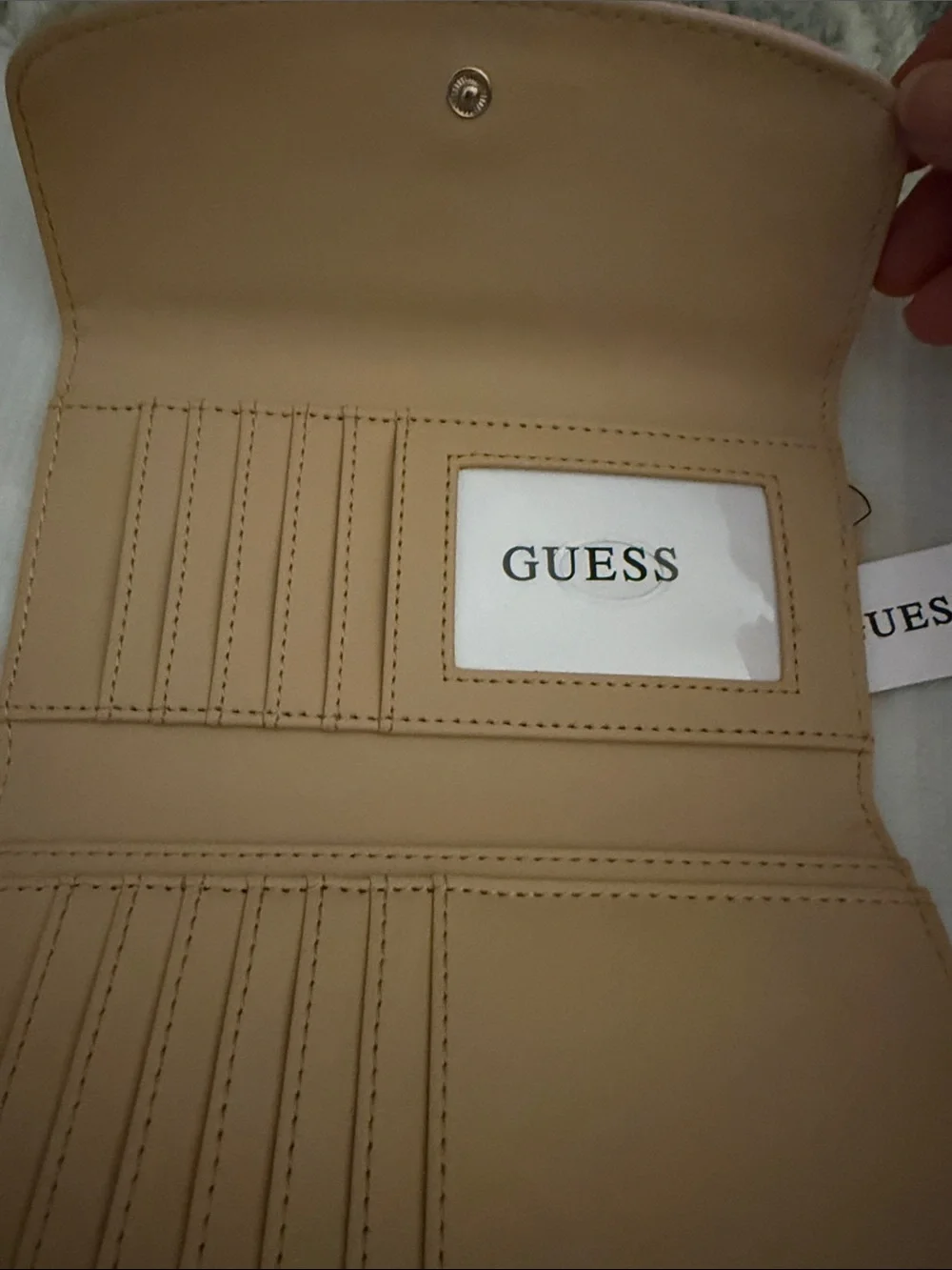 🛍NWT 🛍 GUESS Blush Pink Quilted Long Wallet with Gold Logo 🛍
